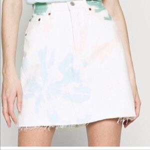 NWT Levi’s High-Rise Deconstructed Skirt Pastel